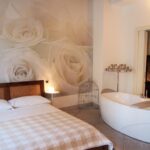 Villa Maggie Bianco e Nero bedroom STravel matkablogi travel blog