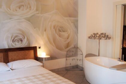 Villa Maggie Bianco e Nero bedroom STravel matkablogi travel blog
